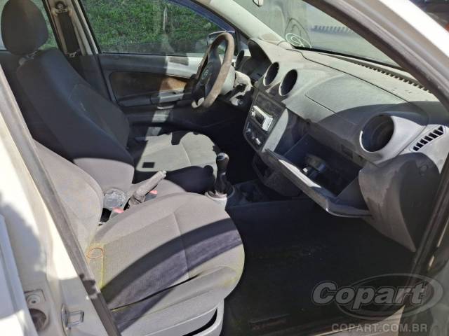 2013 VOLKSWAGEN GOL 