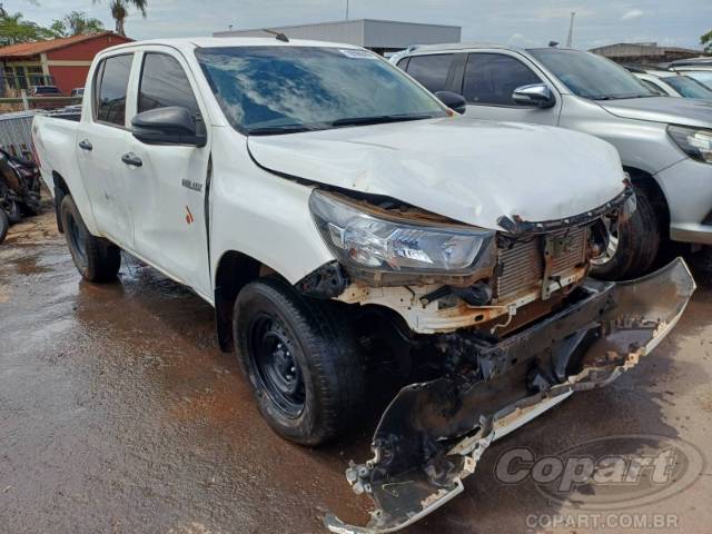 2025 TOYOTA HILUX CD 