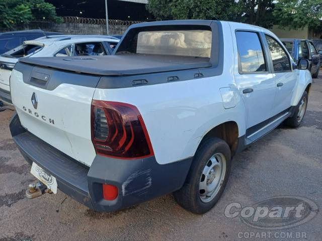 2018 RENAULT DUSTER OROCH 