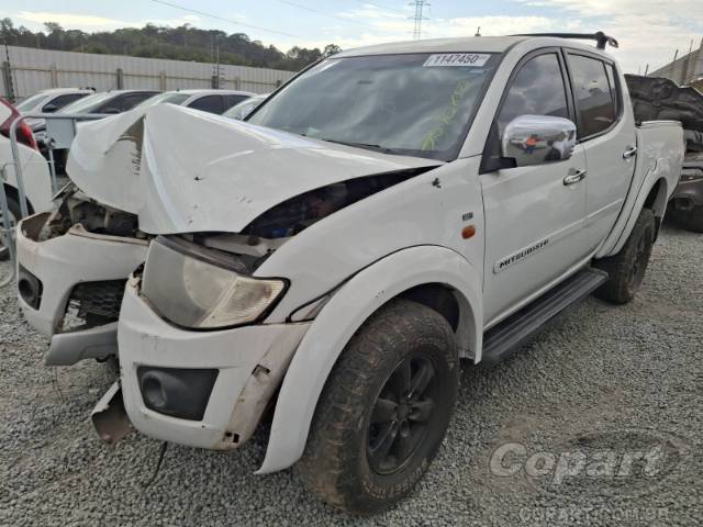 2013 MITSUBISHI L200 TRITON 