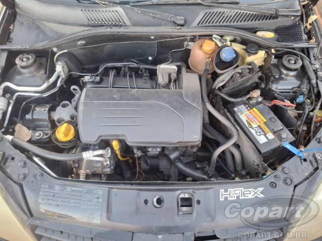 2011 RENAULT CLIO 