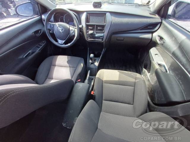 2023 TOYOTA YARIS SEDA 