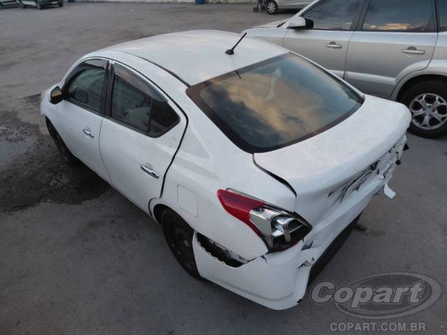 2014 NISSAN VERSA 
