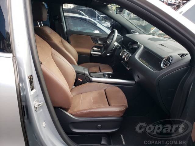 2025 MERCEDES-BENZ GLA 