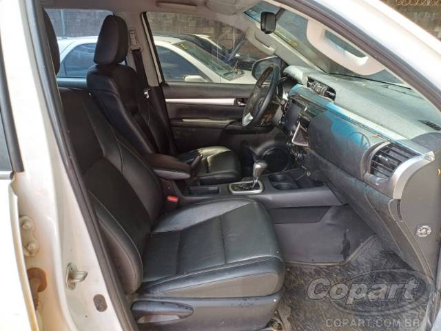 2021 TOYOTA HILUX CD 