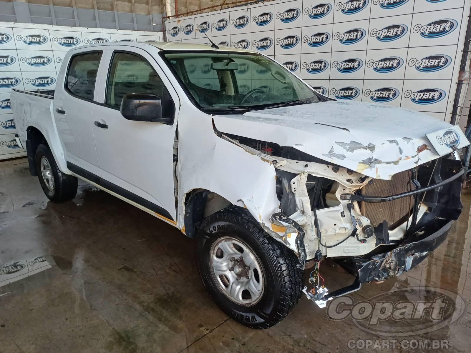 Chevrolet S10 Cabine Dupla LS 2.4 FlexPower 2015 Colisão Média Monta