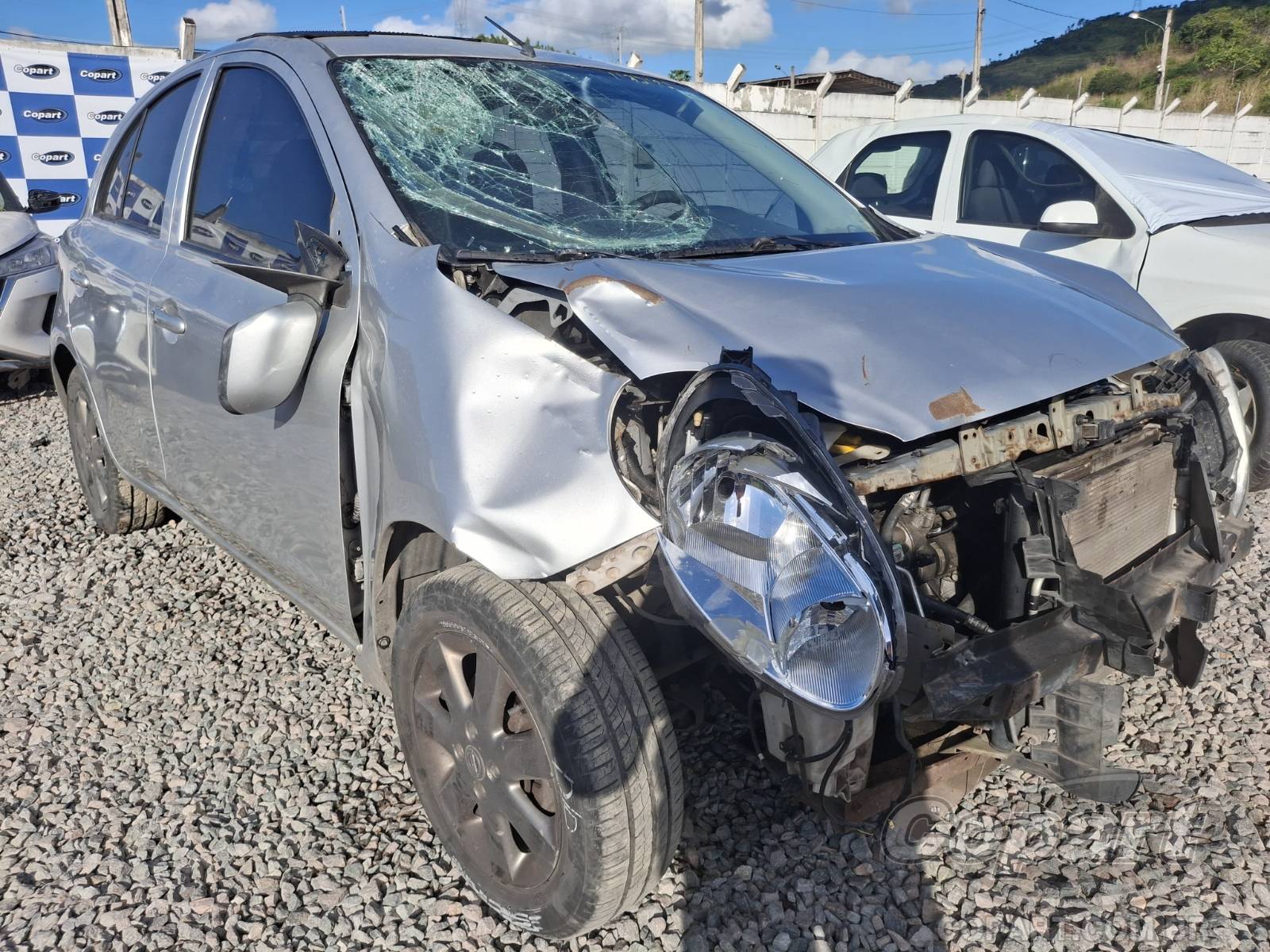 NISSAN MARCH 2013