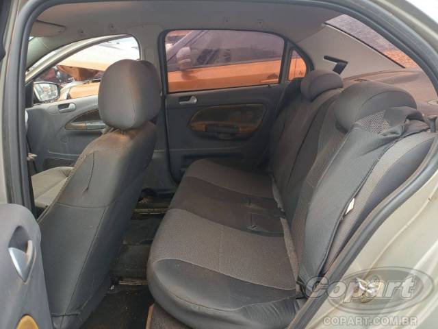 2012 VOLKSWAGEN VOYAGE 