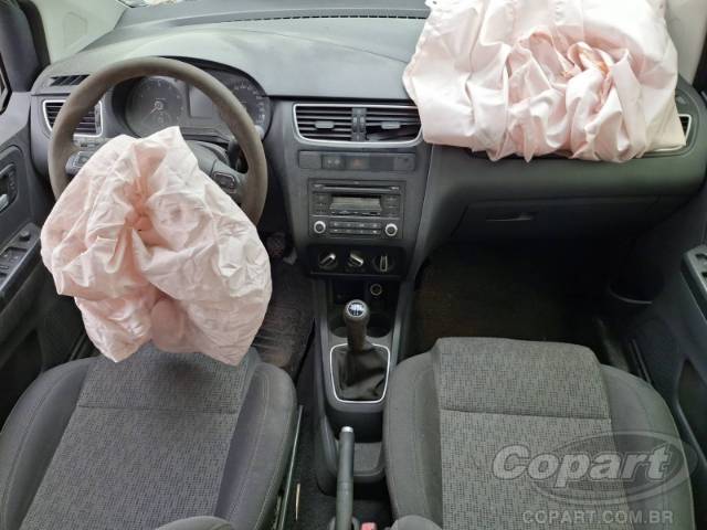 2013 VOLKSWAGEN FOX 