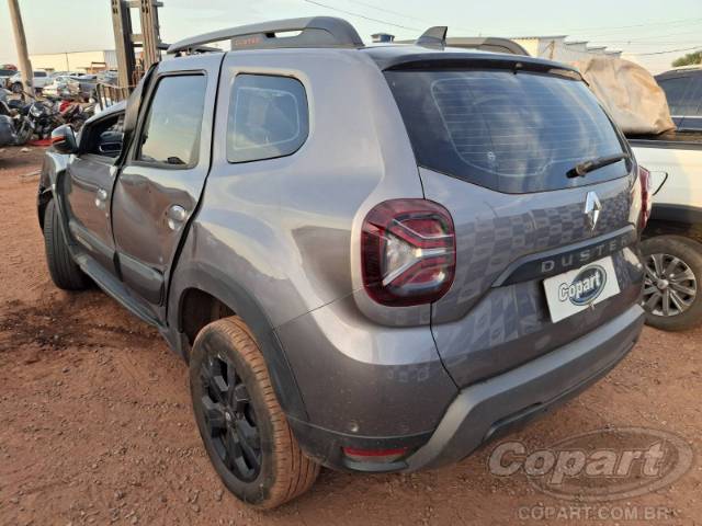 2026 RENAULT DUSTER 