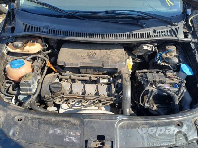 2011 VOLKSWAGEN FOX 
