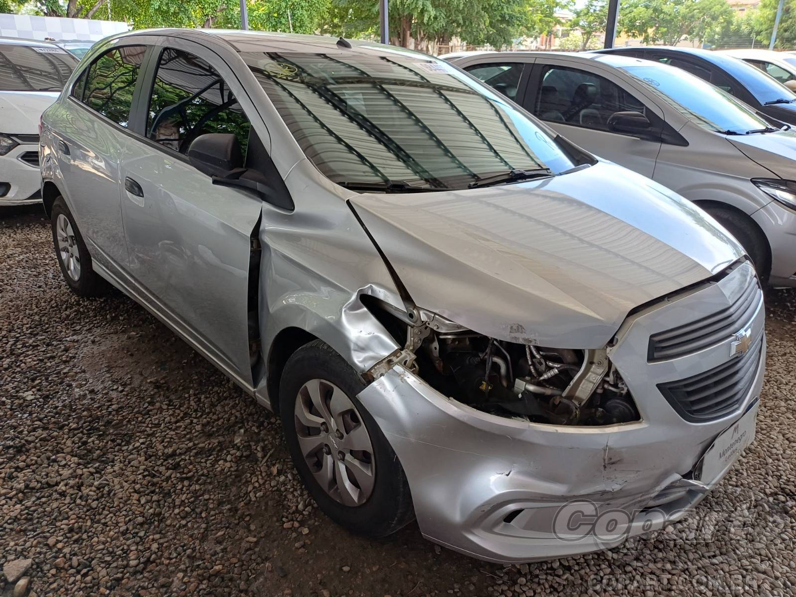 Chevrolet Onix Joy 1.0 Eco 2019 Colisão Média Monta