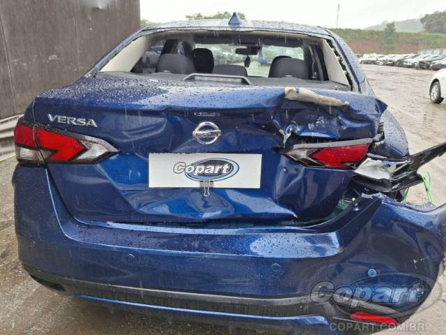 2024 NISSAN VERSA 
