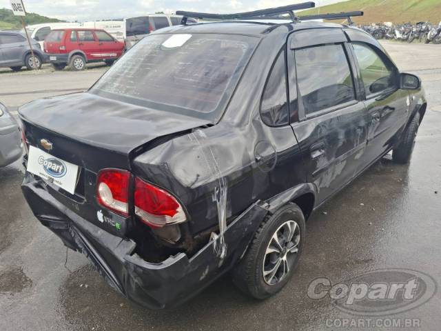 2011 CHEVROLET CLASSIC 