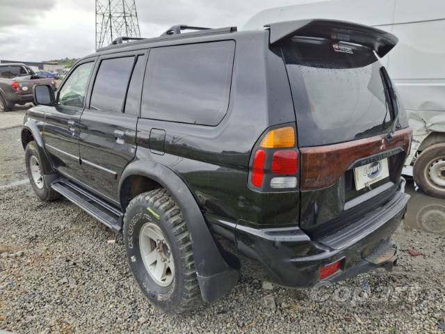 2001 MITSUBISHI PAJERO SPORT 