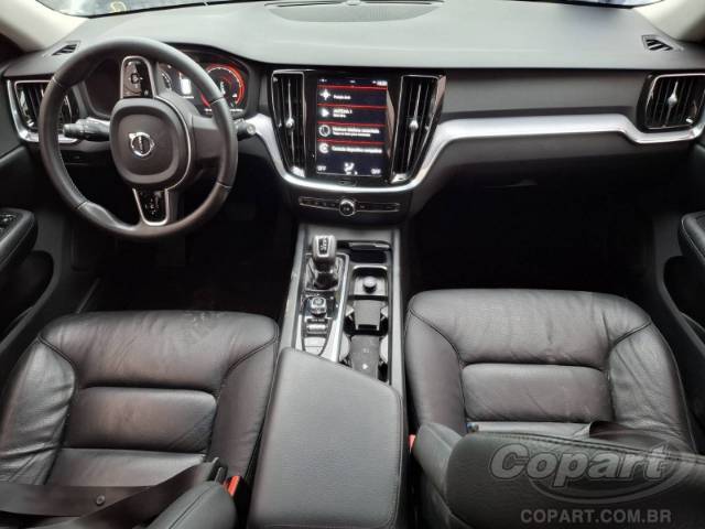 2019 VOLVO V60 