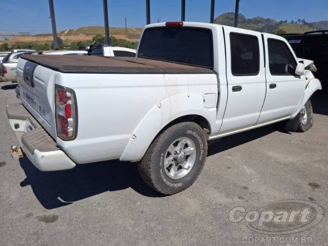 2005 NISSAN FRONTIER CD 