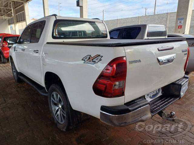 2016 TOYOTA HILUX CD 