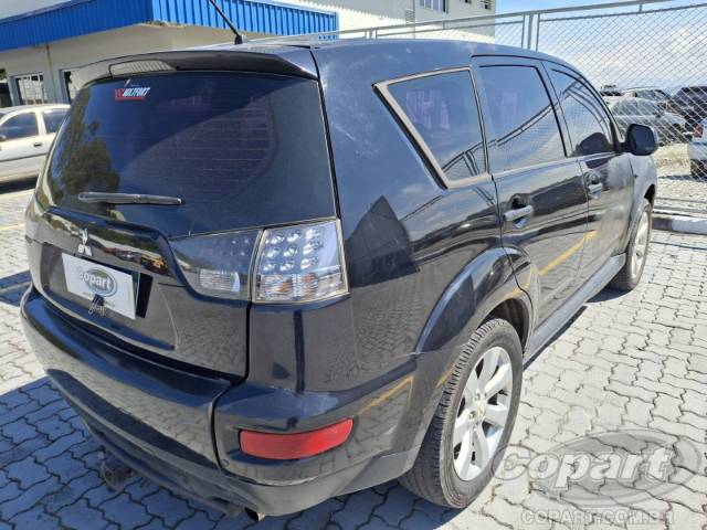 2011 MITSUBISHI OUTLANDER 