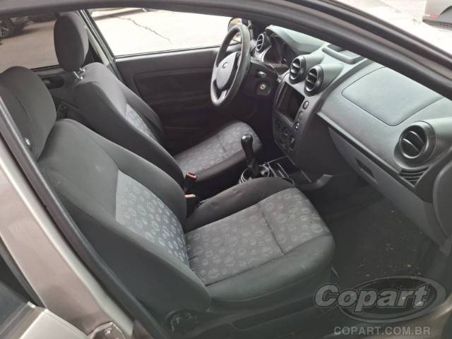 2011 FORD FIESTA 
