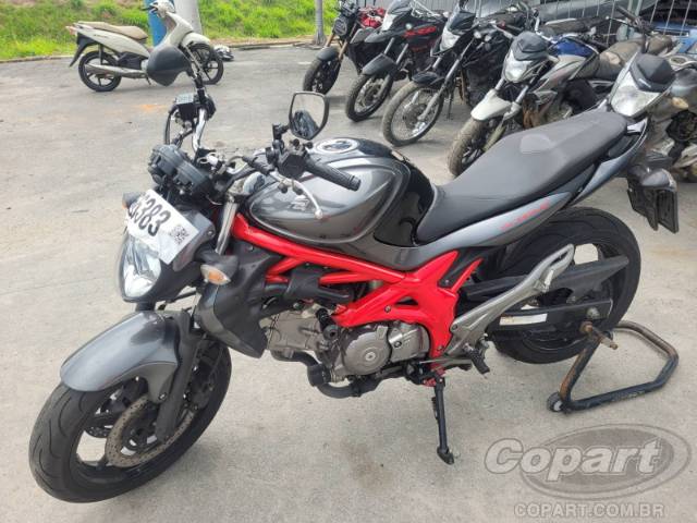 2016 SUZUKI GLADIUS 