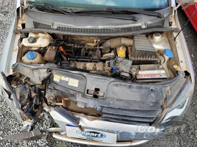 2013 VOLKSWAGEN FOX 