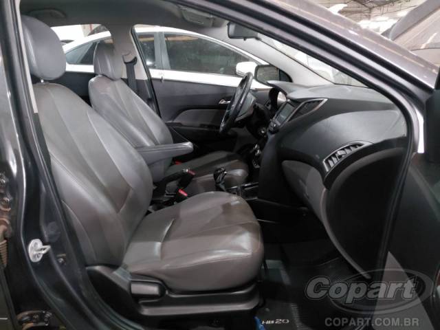 2016 HYUNDAI HB20S 