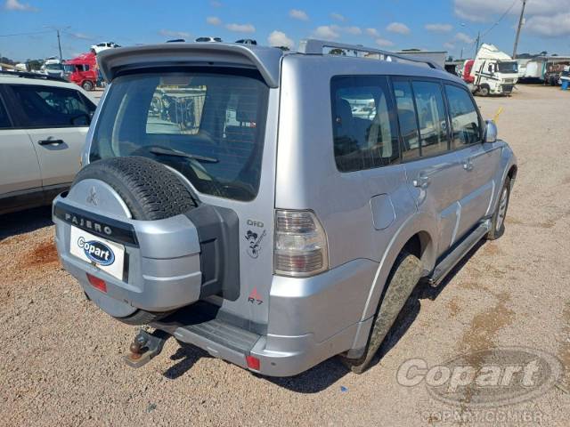 2010 MITSUBISHI PAJERO FULL 