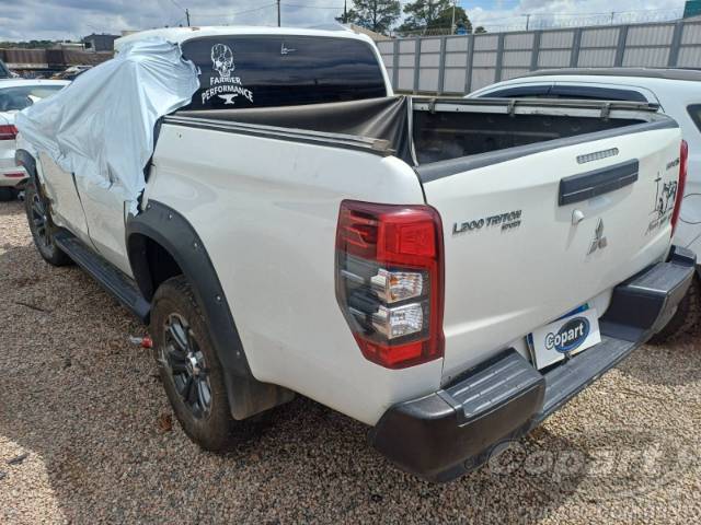 2022 MITSUBISHI L200 TRITON 
