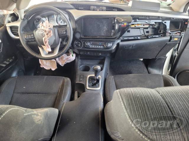 2024 TOYOTA HILUX CD 