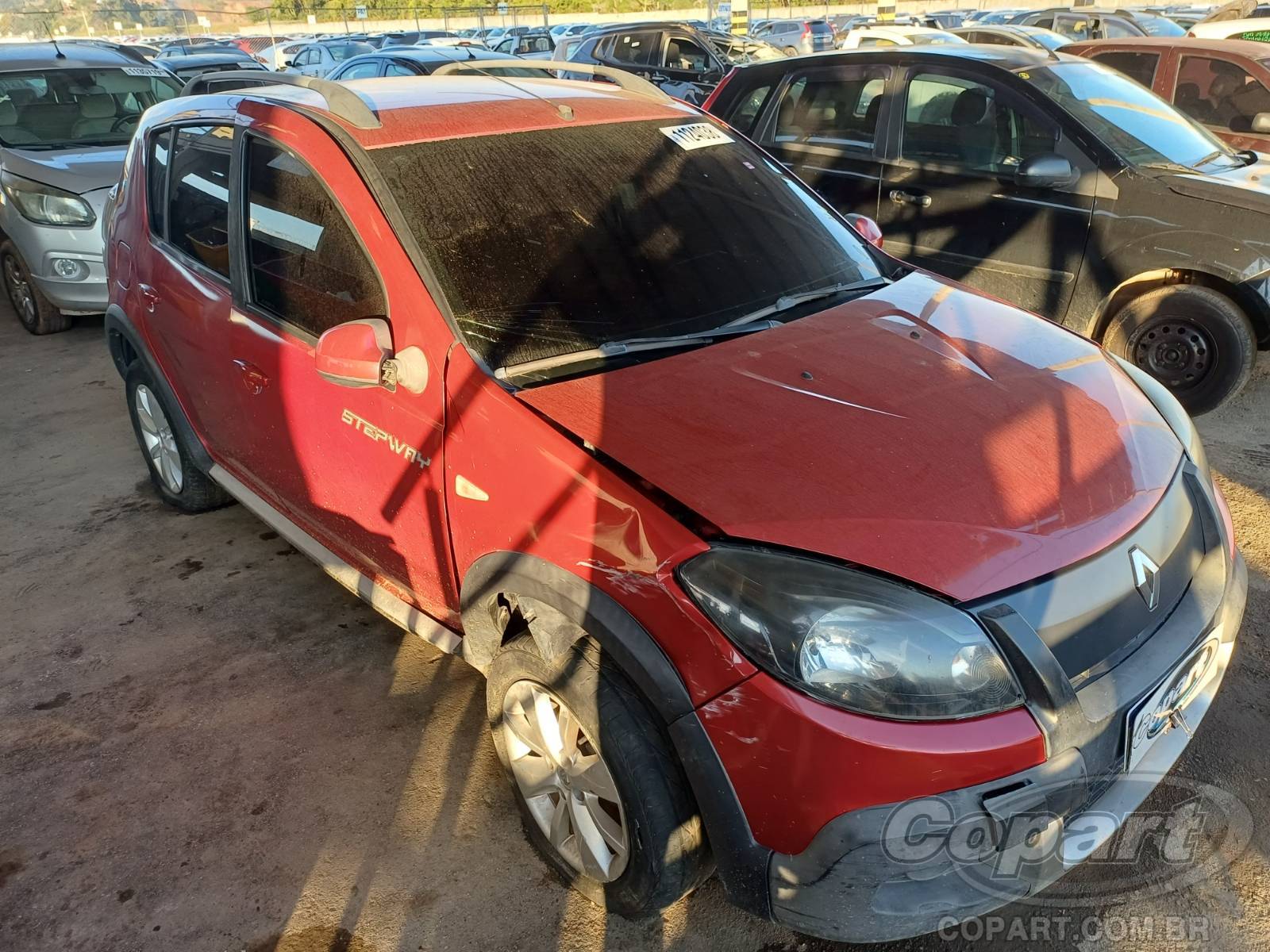 Renault Sandero 2014 em leilão