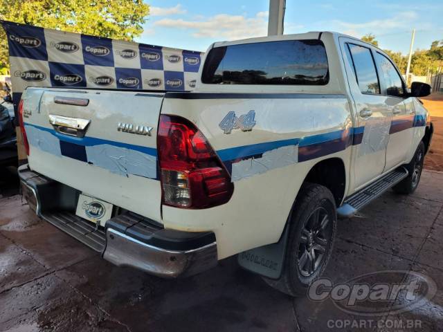 2022 TOYOTA HILUX CD 