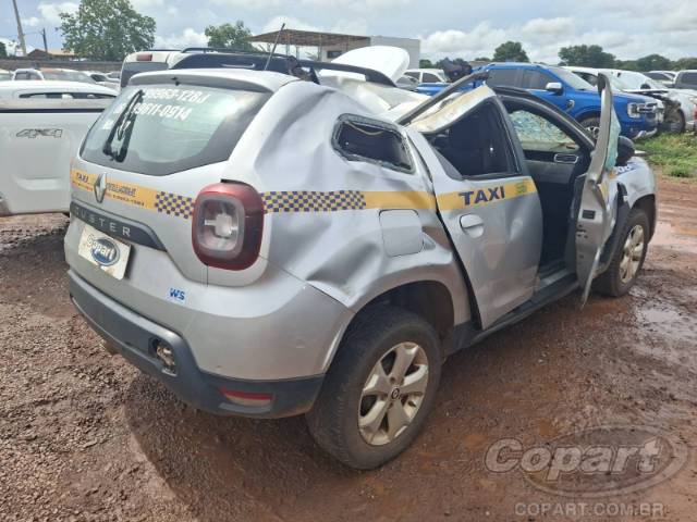 2023 RENAULT DUSTER 