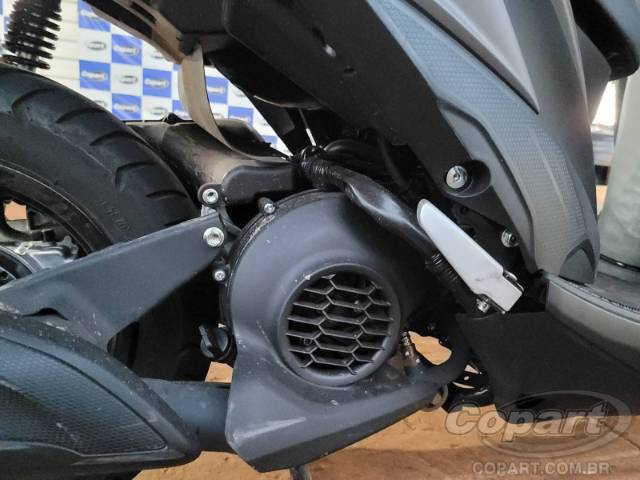 2027 YAMAHA FLUO 