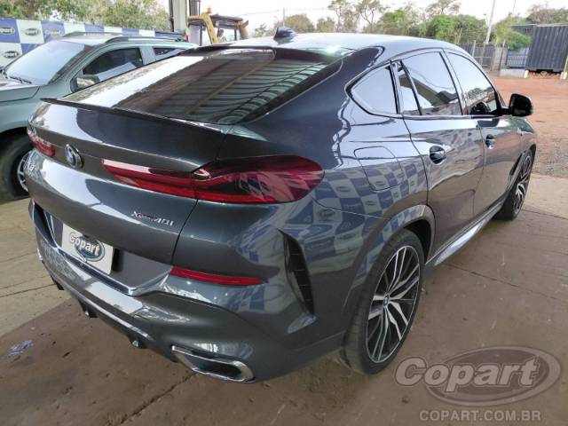 2021 BMW X6 
