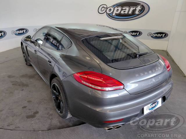 2015 PORSCHE PANAMERA 