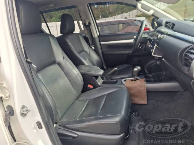 2022 TOYOTA HILUX CD 