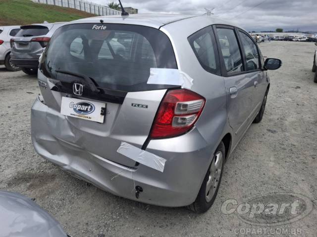 2010 HONDA FIT 