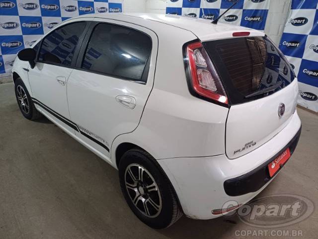 2015 FIAT PUNTO 