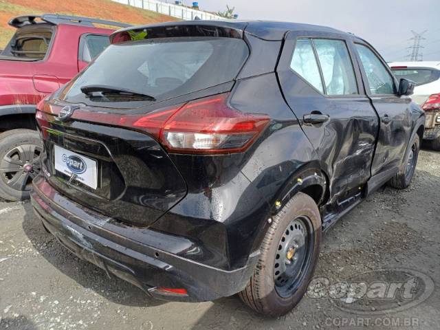 2025 NISSAN Kicks Play 