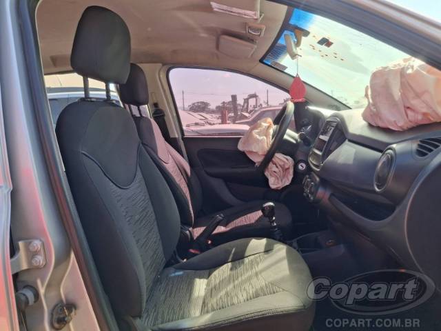2017 FIAT UNO 