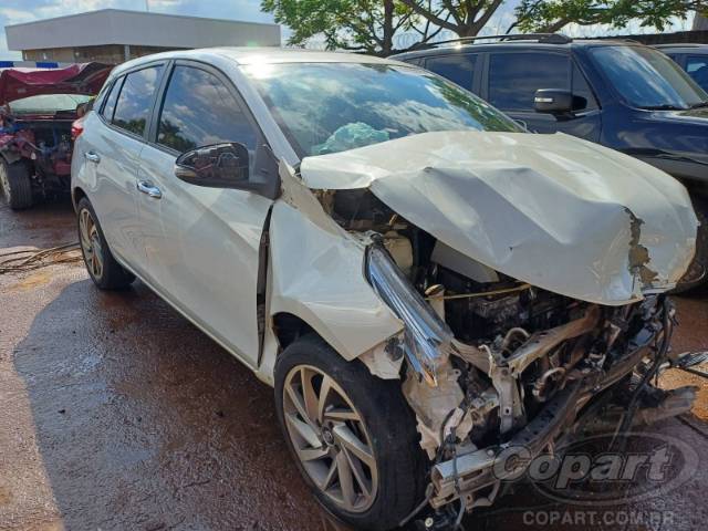 2019 TOYOTA YARIS 