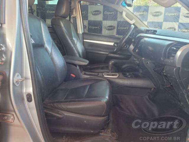 2024 TOYOTA HILUX CD 