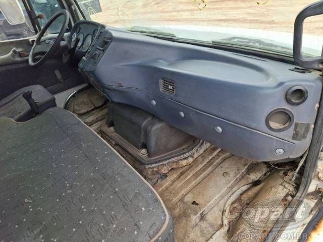 2001 MERCEDES BENZ LS-1938 