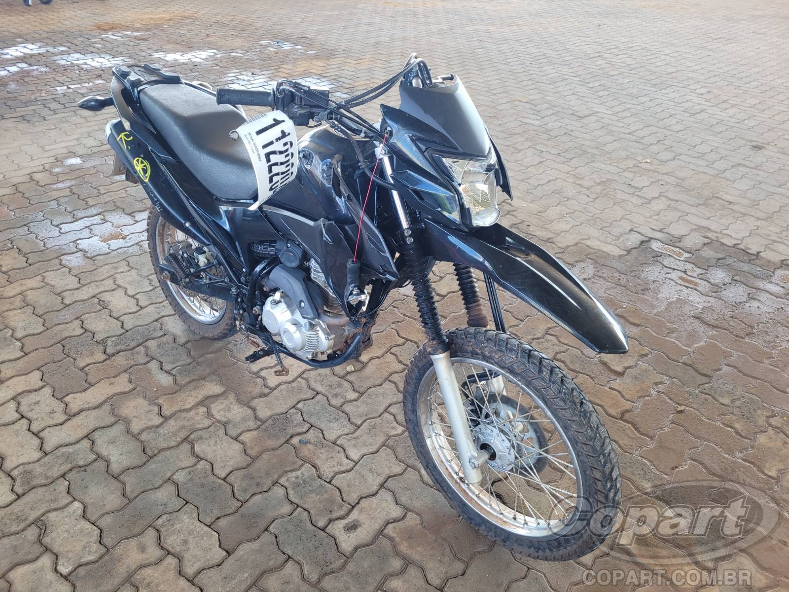 Honda NXR 160 2024 em leilão