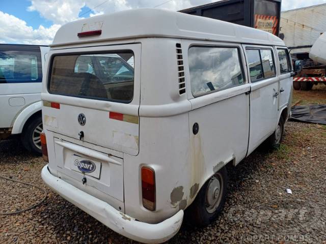 2012 VOLKSWAGEN KOMBI 