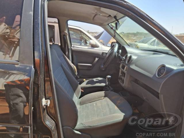 2009 VOLKSWAGEN GOL 