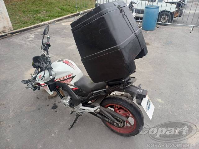 2022 HONDA CB 250 F 