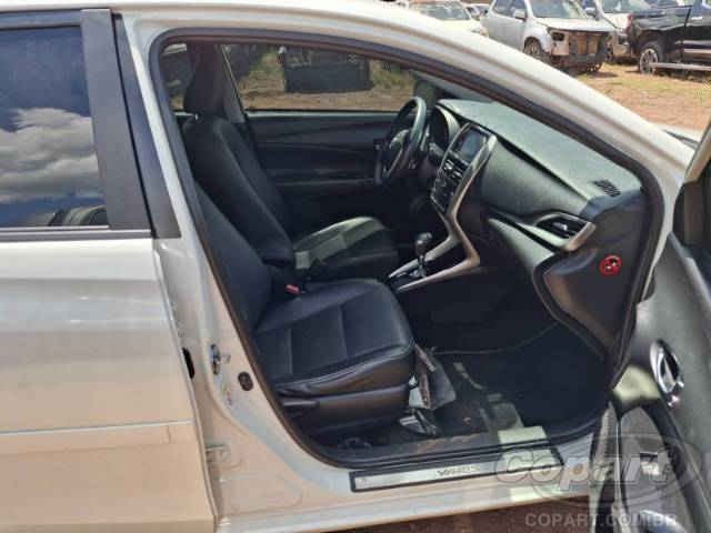 2019 TOYOTA YARIS SEDA 