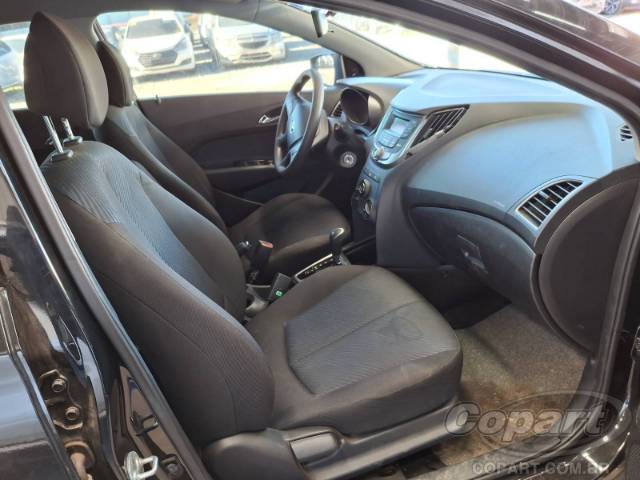 2015 HYUNDAI HB20 